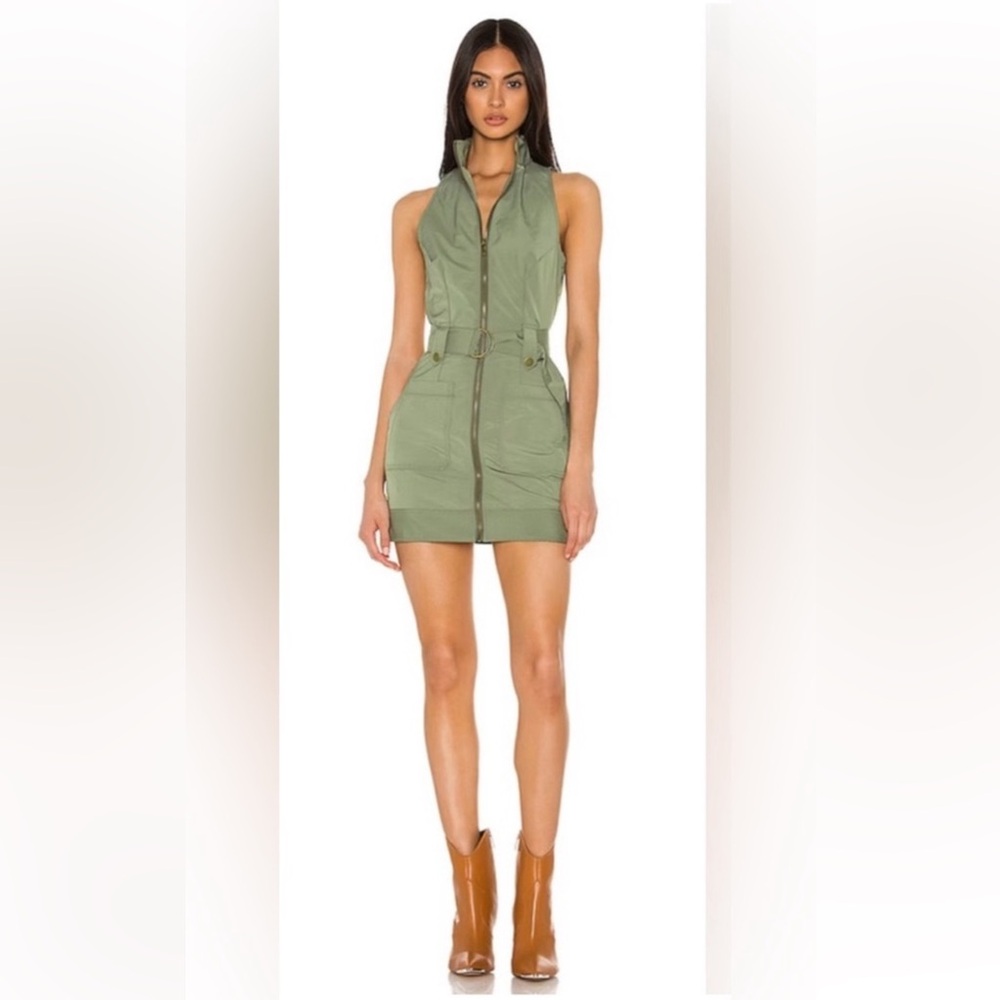 NWT Superdown Sofia Belted Mini Dress in Size Medium